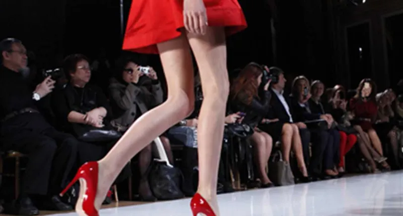 La psicología detrás del color rojo y la atracción sexual